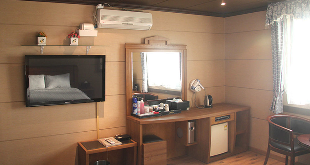 Nobless Hotel Gwangju Metropolitan City Exterior foto